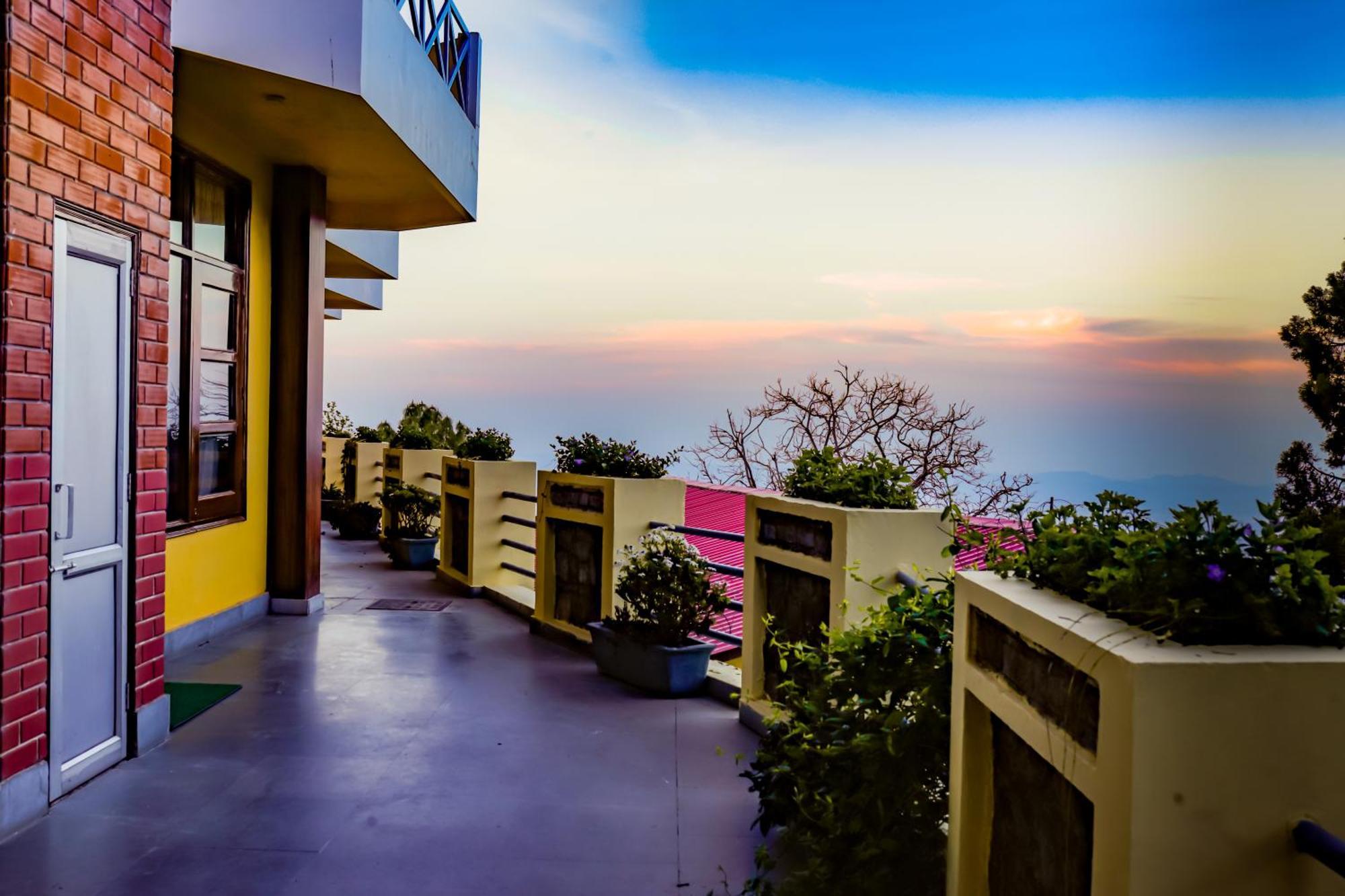 Green N Breeze Resorts Mussoorie Exterior foto